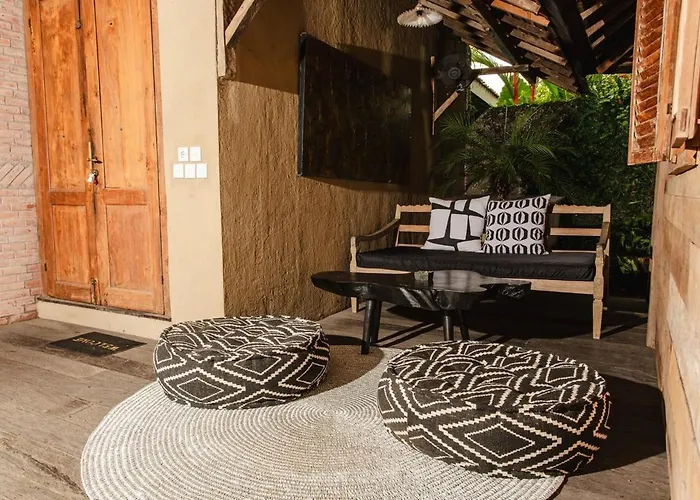 Oasiiis Archive - 2br Rustic *
