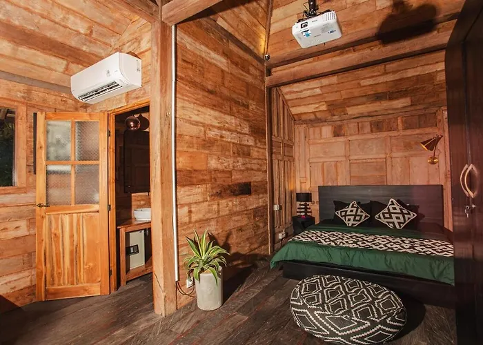 Oasiiis Archive - 2br Rustic *